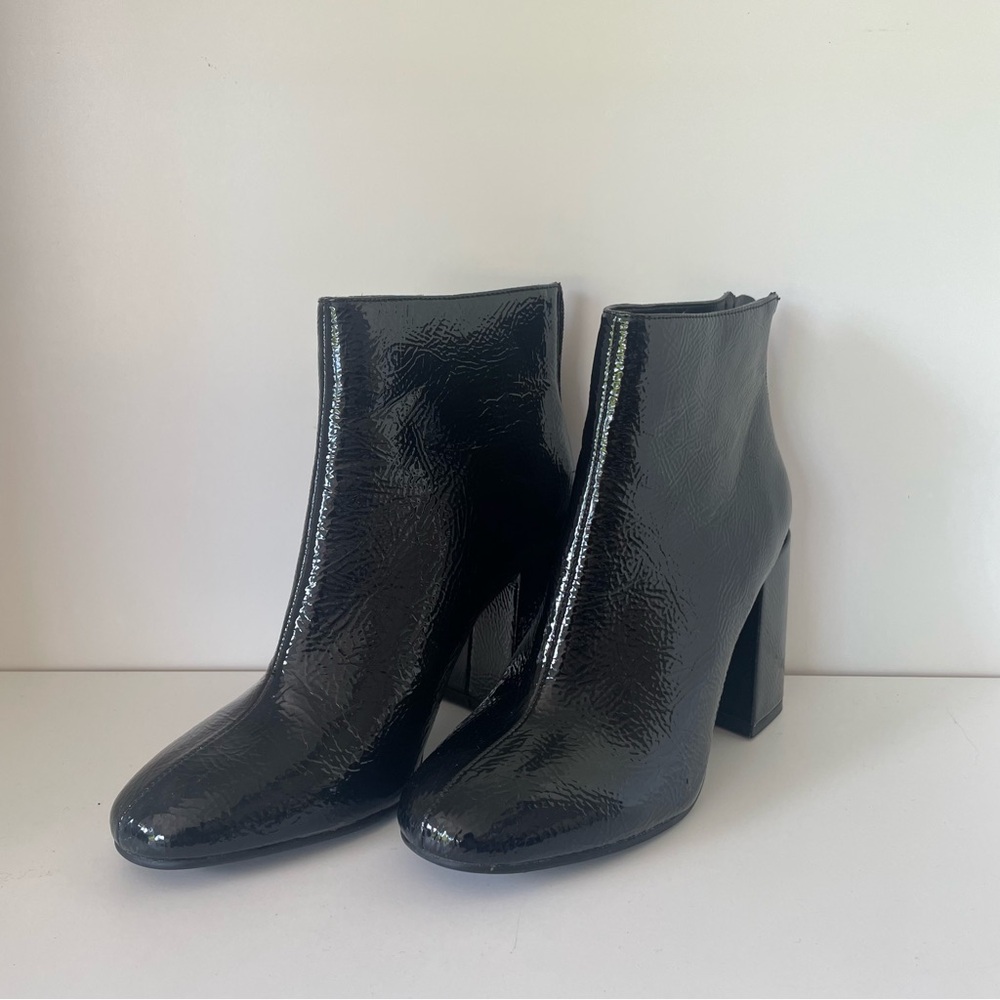 Forever 21 Black Ankle Booties Boots